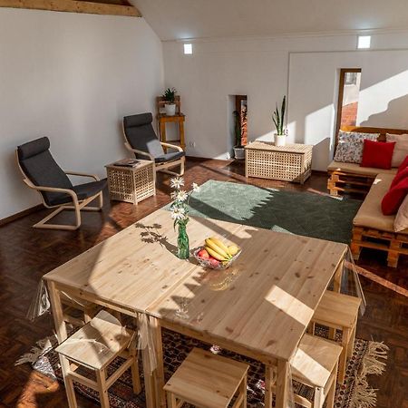 Modern Loft Lighthouse Hostel คาราโคล ภายนอก รูปภาพ