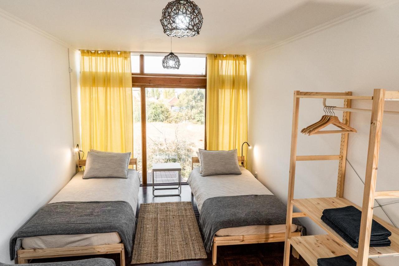 Modern Loft Lighthouse Hostel คาราโคล ภายนอก รูปภาพ