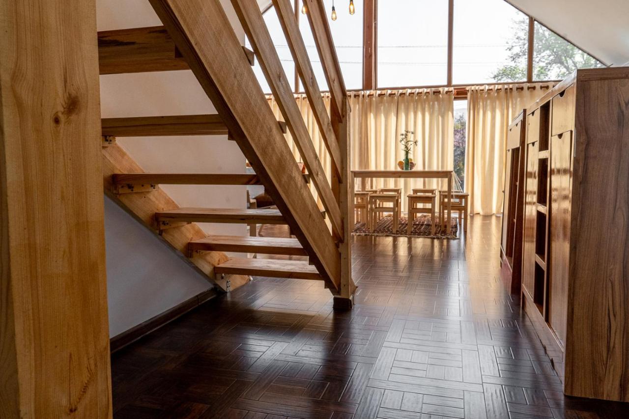 Modern Loft Lighthouse Hostel คาราโคล ภายนอก รูปภาพ